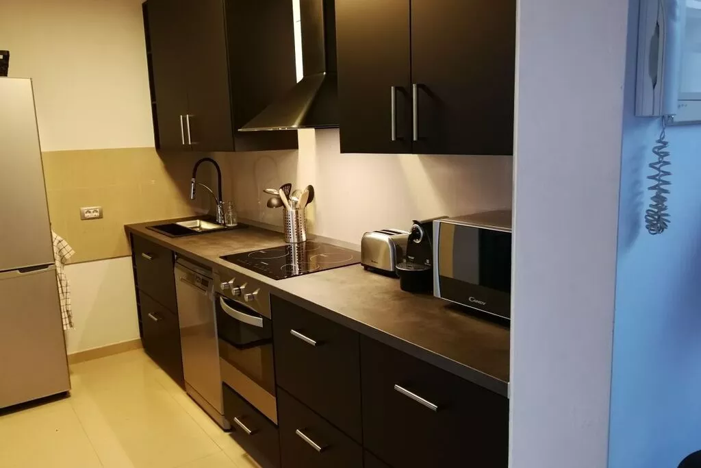 236403-Kitchen