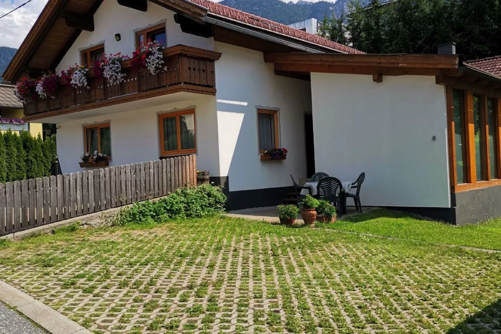 Apartment Tröpolach EG-Exterior summer