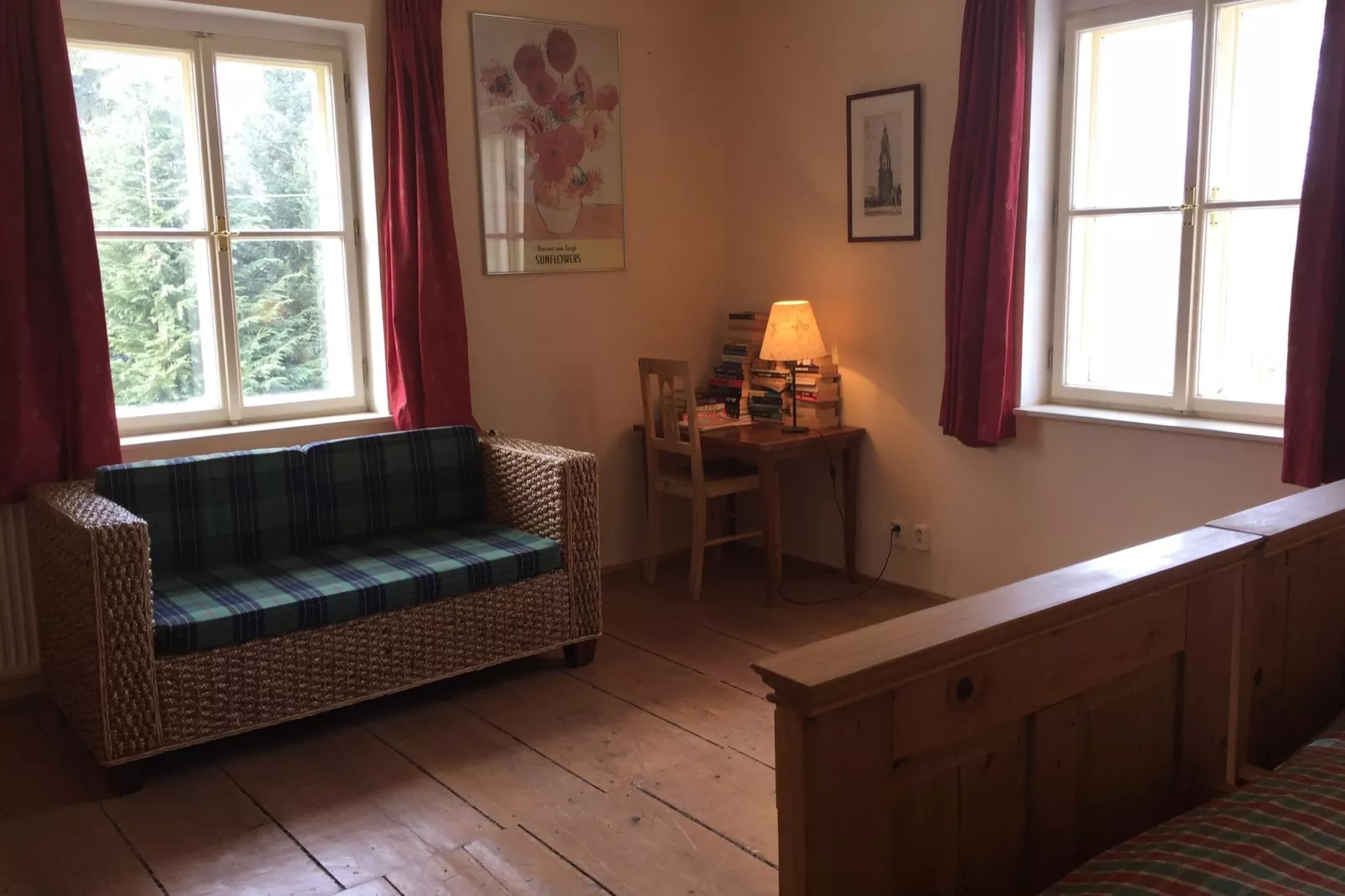 Fara-Bedroom