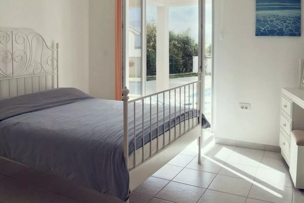 217267-Bedroom