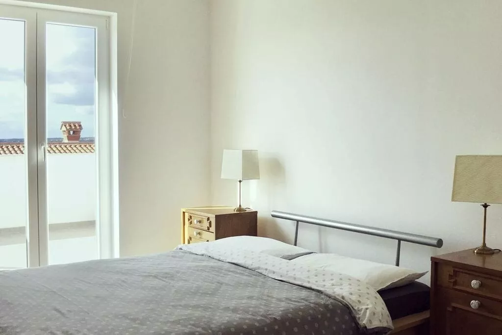 217267-Bedroom