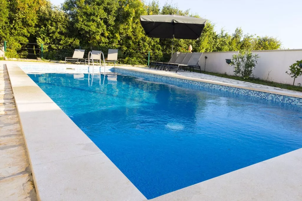 217267-Pool