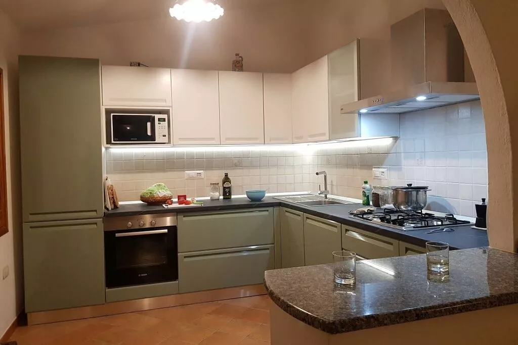 216845-Kitchen