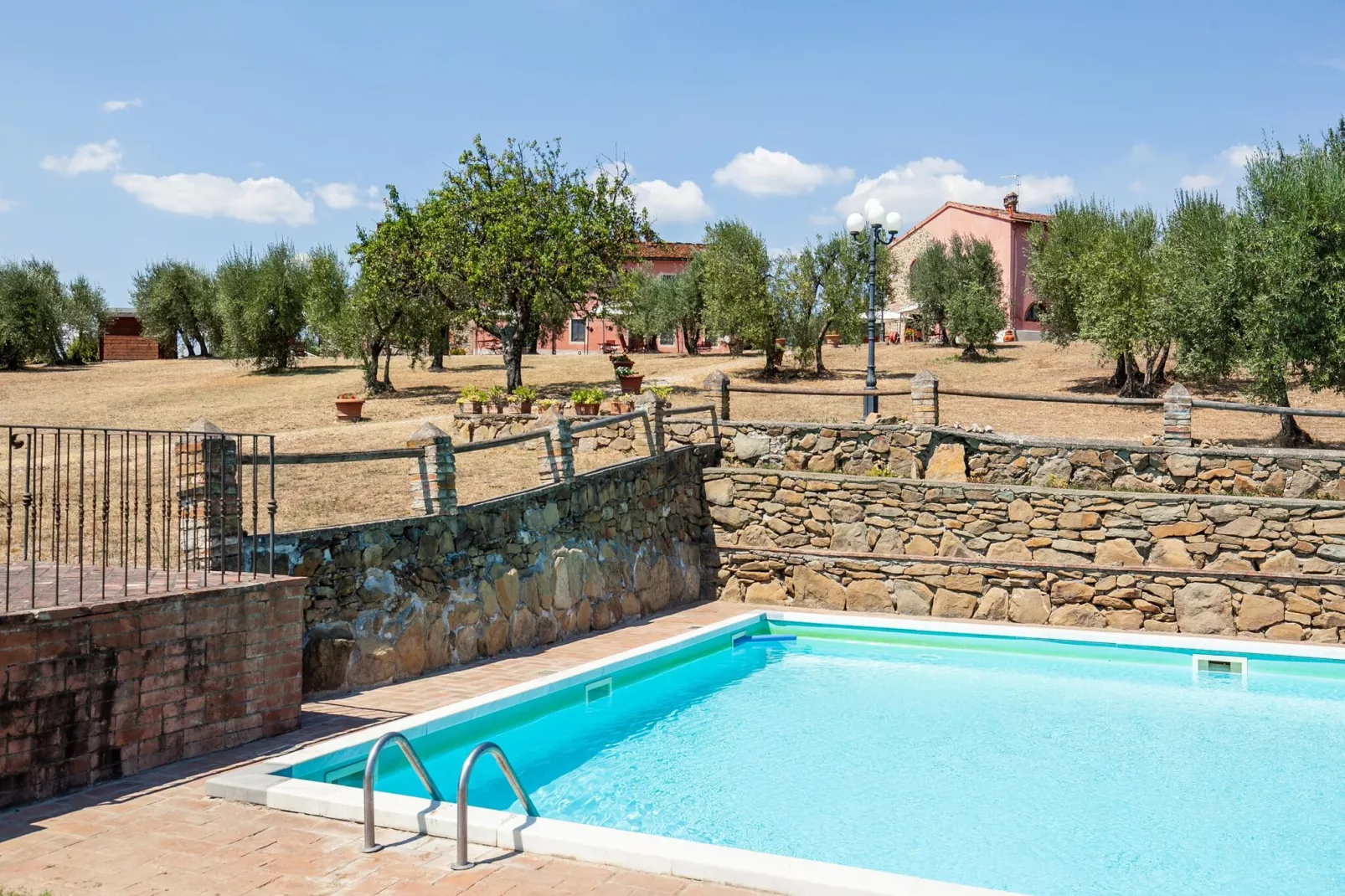 Istrice-Pool
