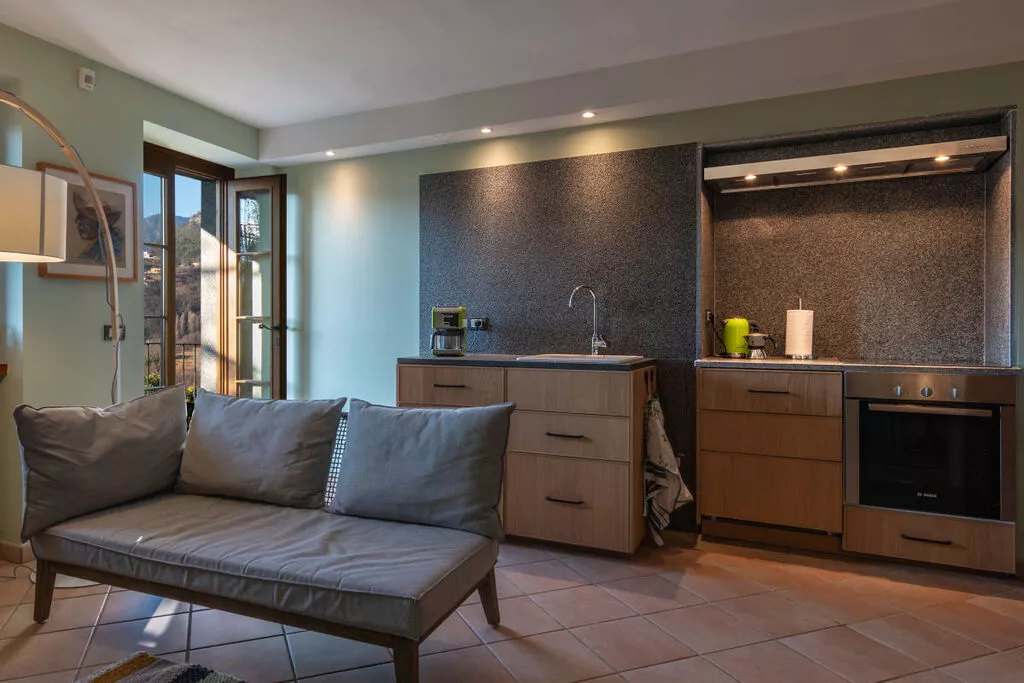 233369-Dining room