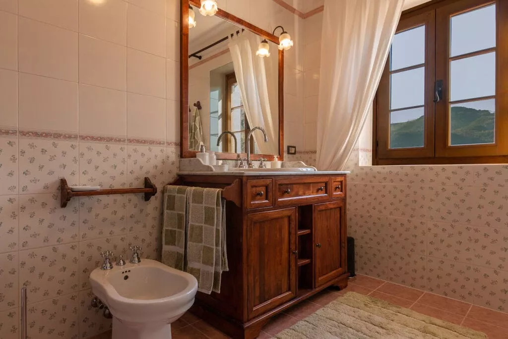 233369-Bathroom