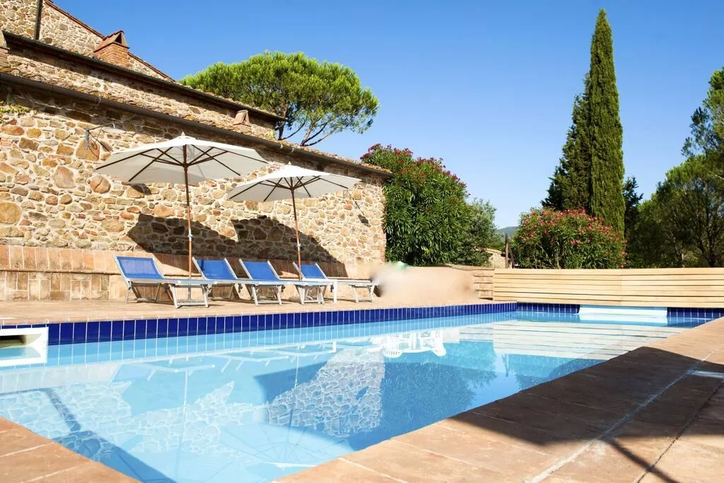 217941-Piscine