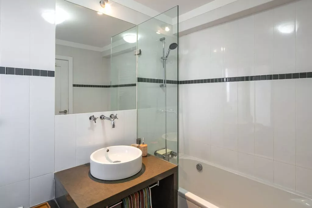 230047-Bathroom