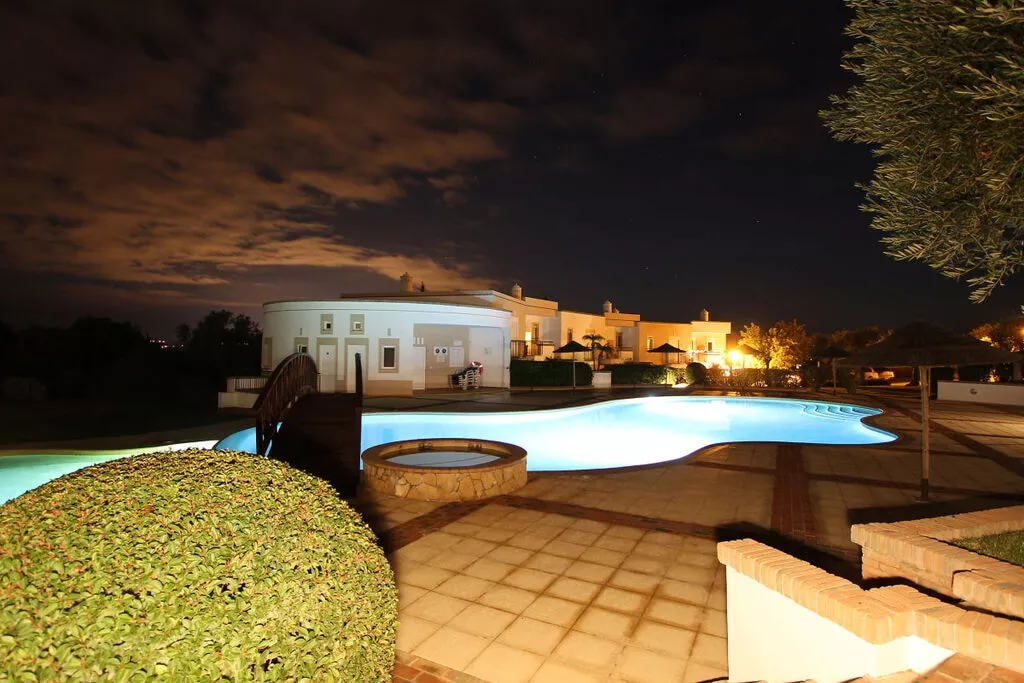 208769-Pool