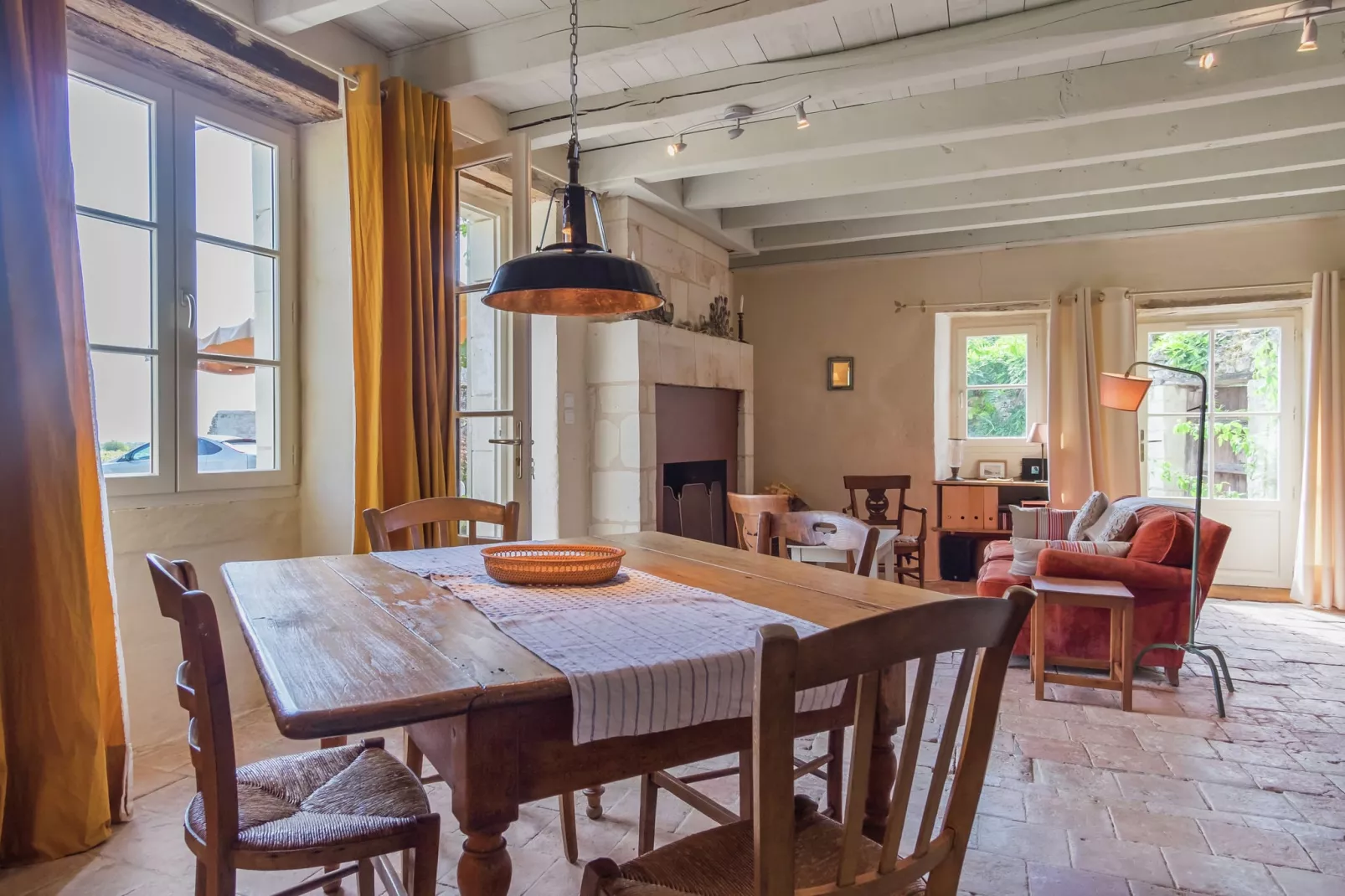 Maison de vacances Sossay-Salle à manger