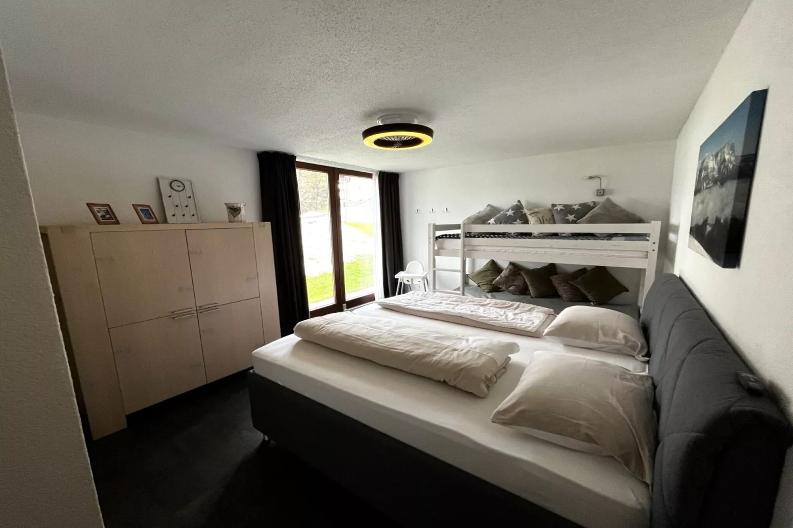 Apartment Berghof Ski-in & Ski-out-Bedroom