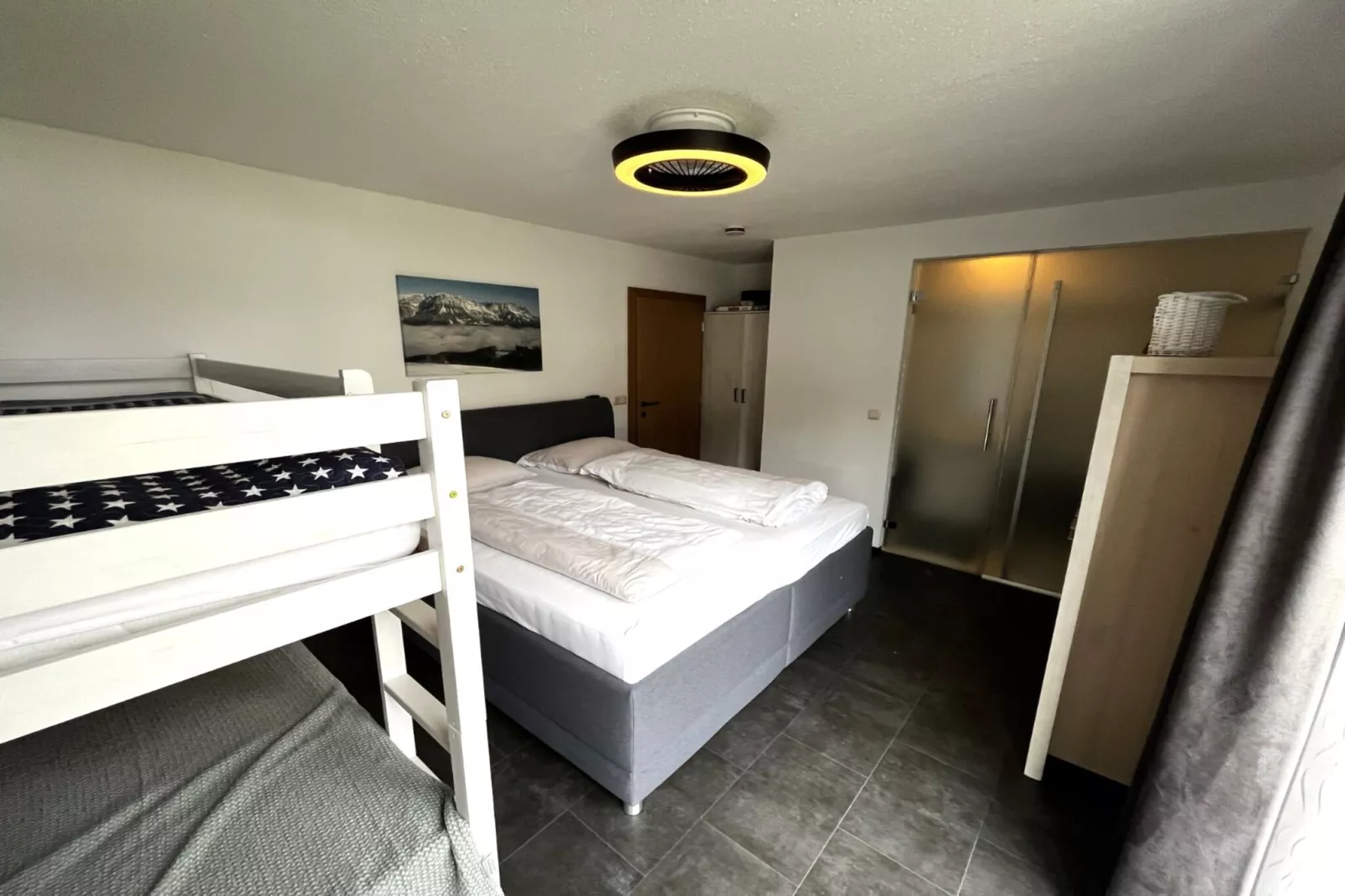 Apartment Berghof Ski-in & Ski-out-Bedroom
