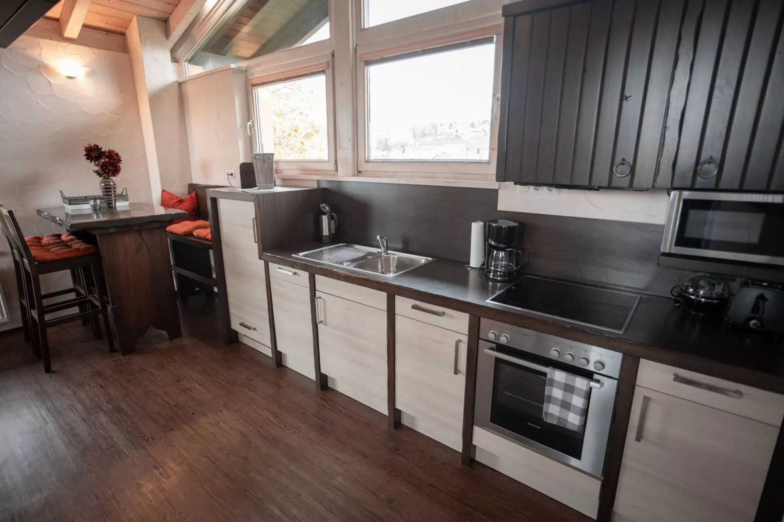 Holiday home with sauna in Viechtach-Kitchen