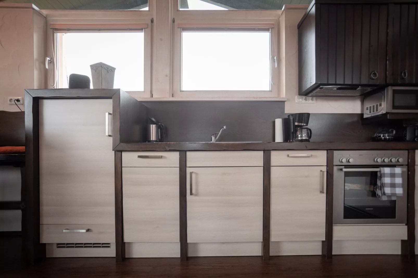 Holiday home with sauna in Viechtach-Kitchen