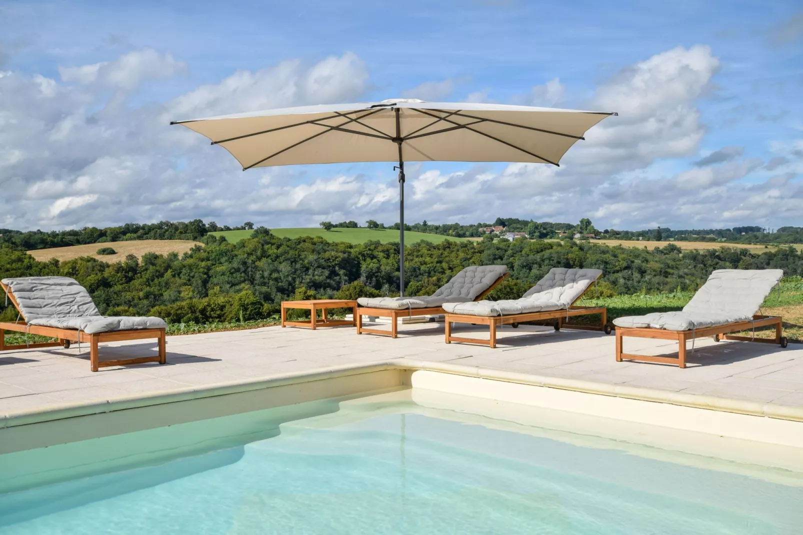 La Pépinière-Pool