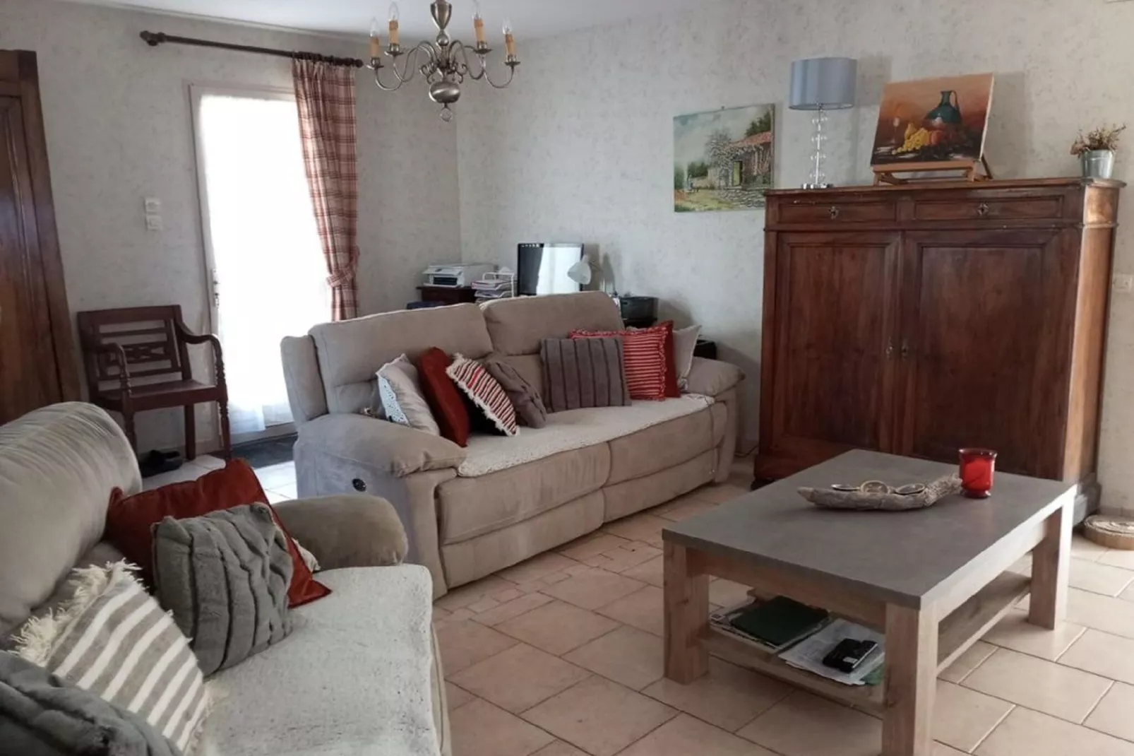 La Périgourdine-Living room