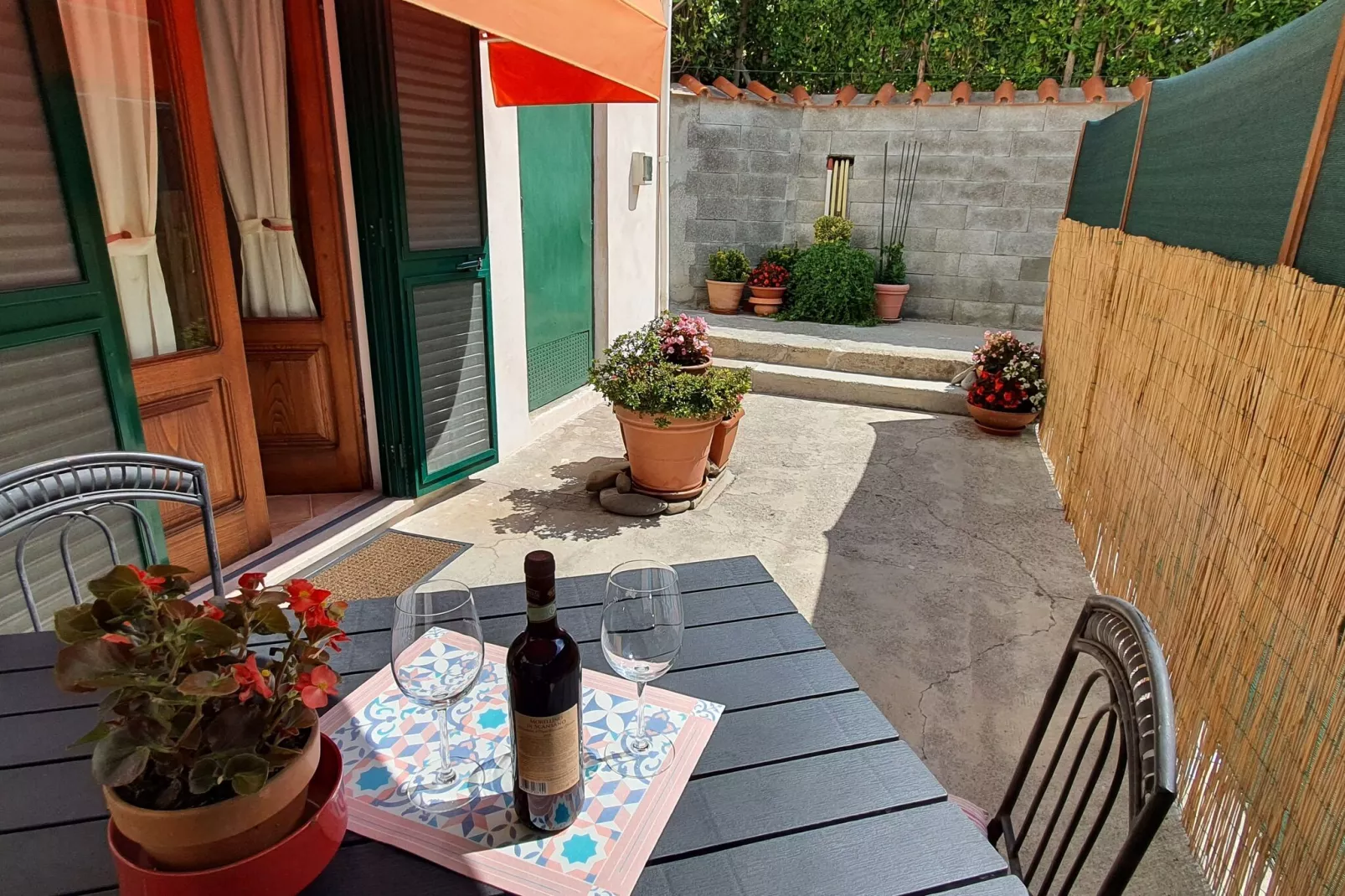 Piccola Margherita-Terrace balcony