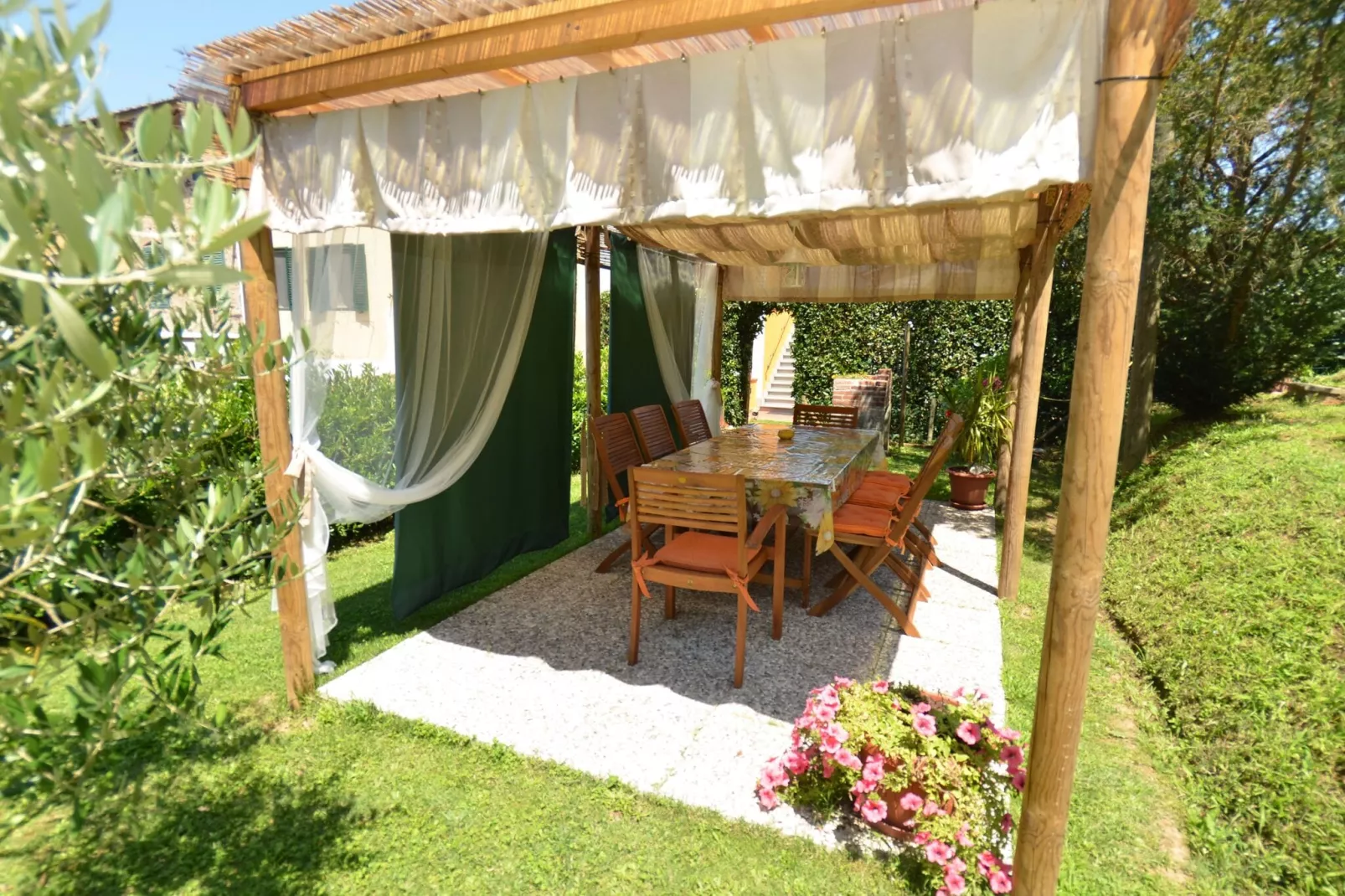 Piccola Margherita-Terrace balcony