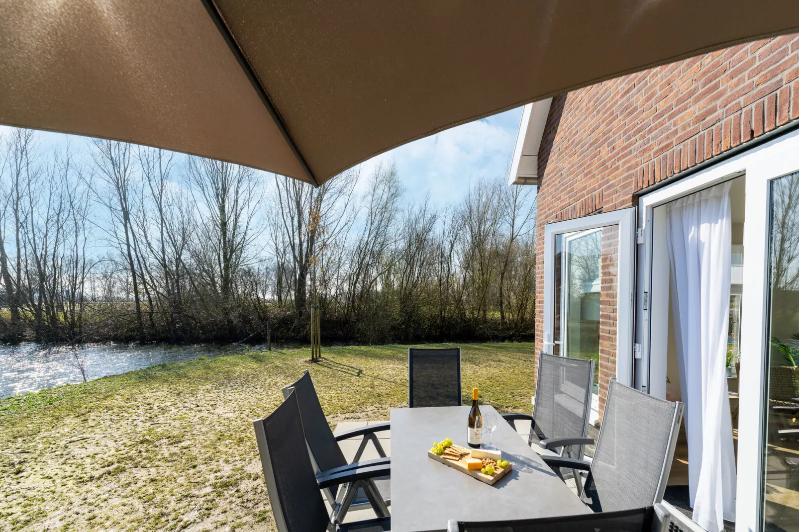 Kuifduiker 138c-Terrassenbalkon