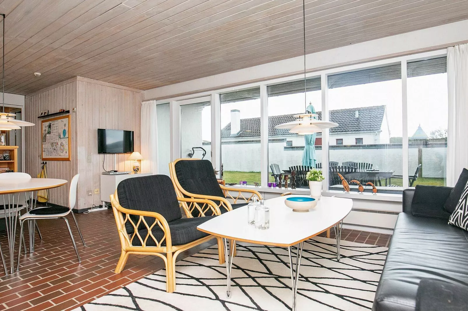 Secluded Beach Retreat in Rodhus-By Traum-Indoor
