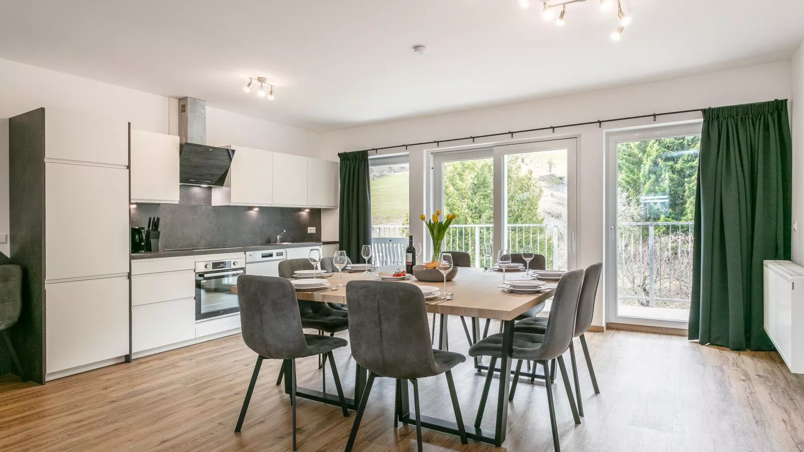 NRV Top 7-Dining room