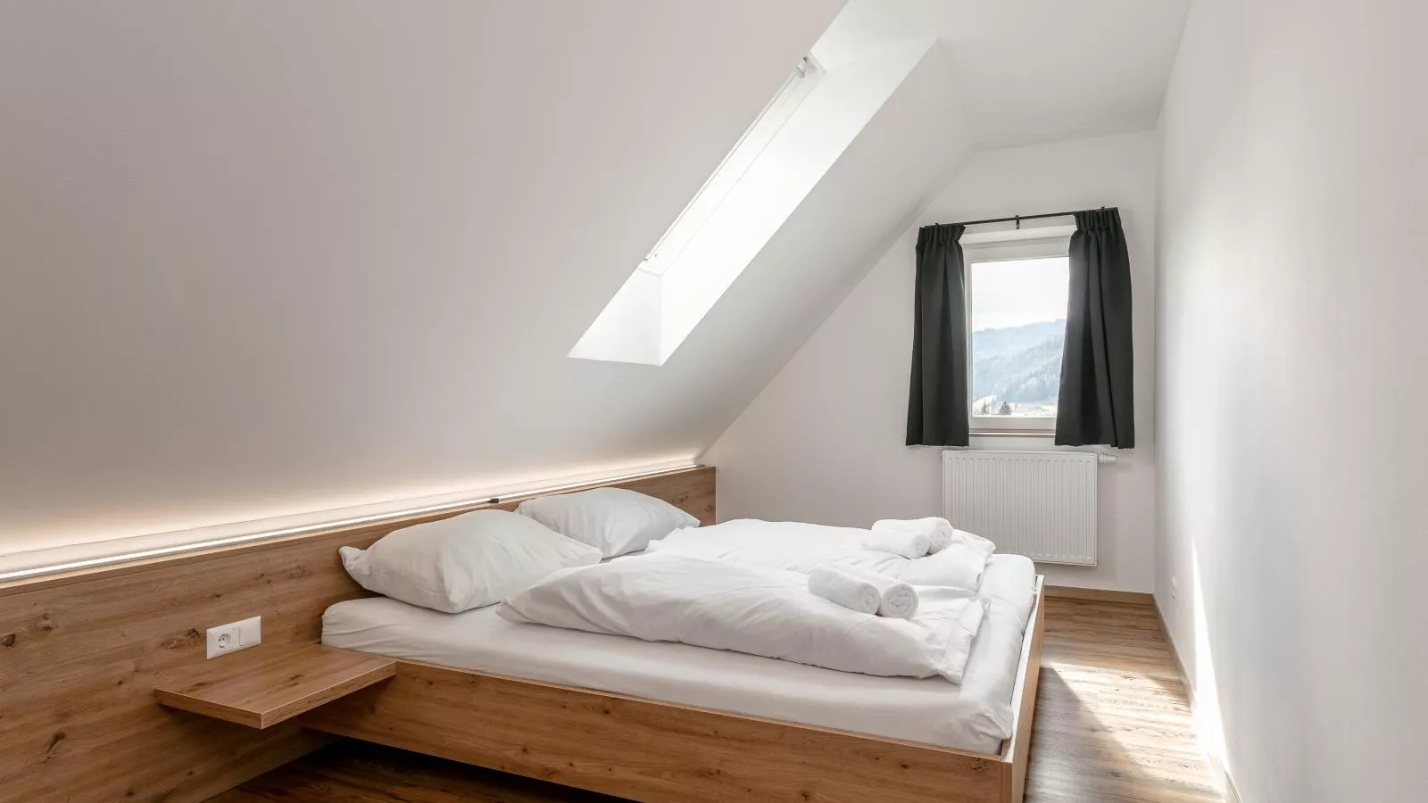 NRV Top 7-Bedroom