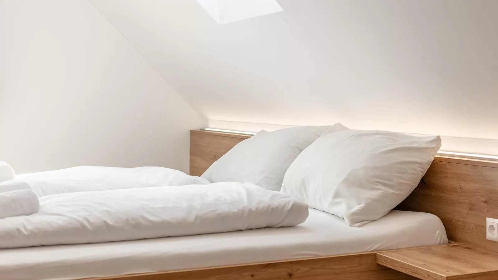 NRV Top 7-Bedroom