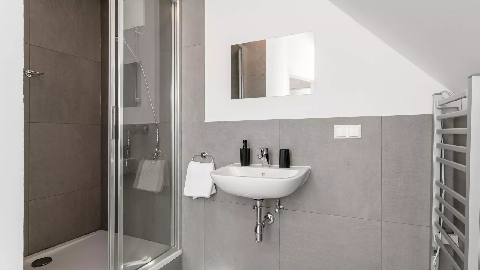 NRV Top 567 XL-Bathroom