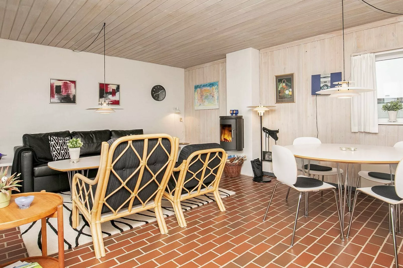 Secluded Beach Retreat in Rodhus-By Traum-Indoor