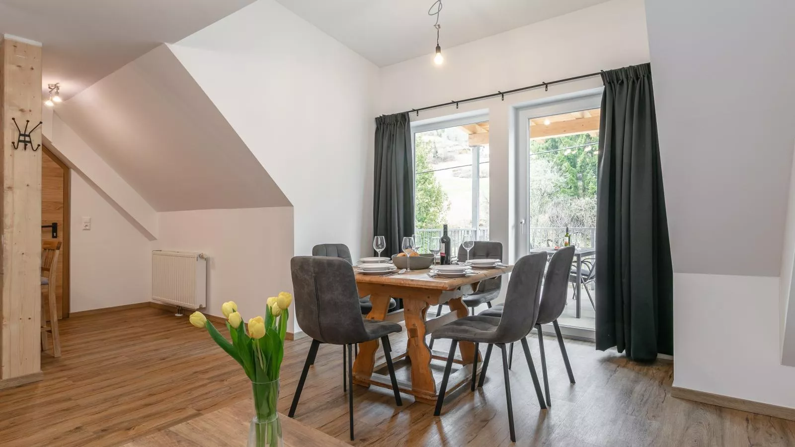 NRV Top 567 XL-Dining room