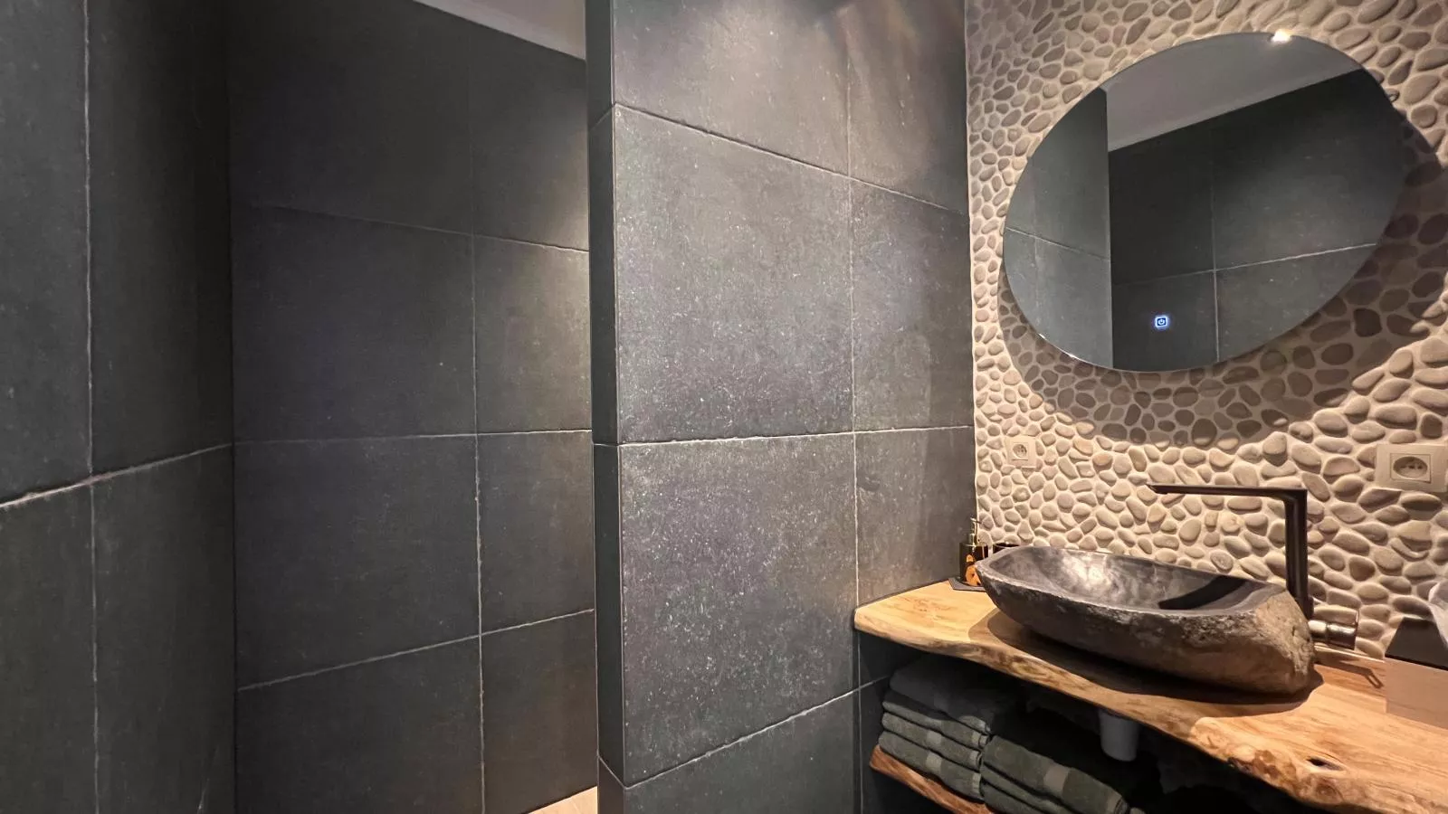 Thalor-Bathroom