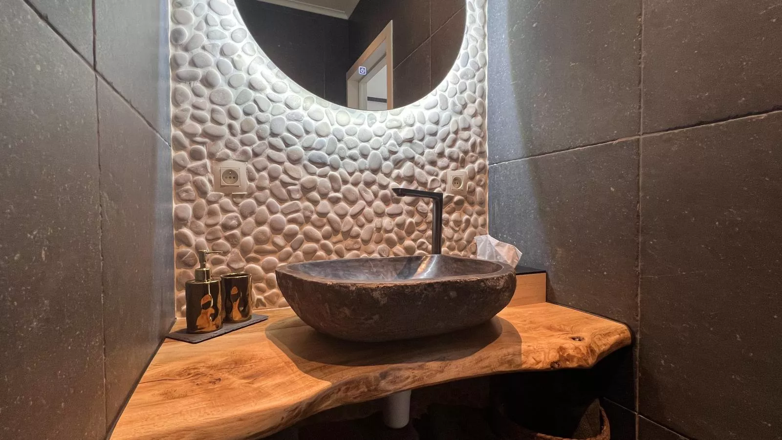 Thalor-Bathroom