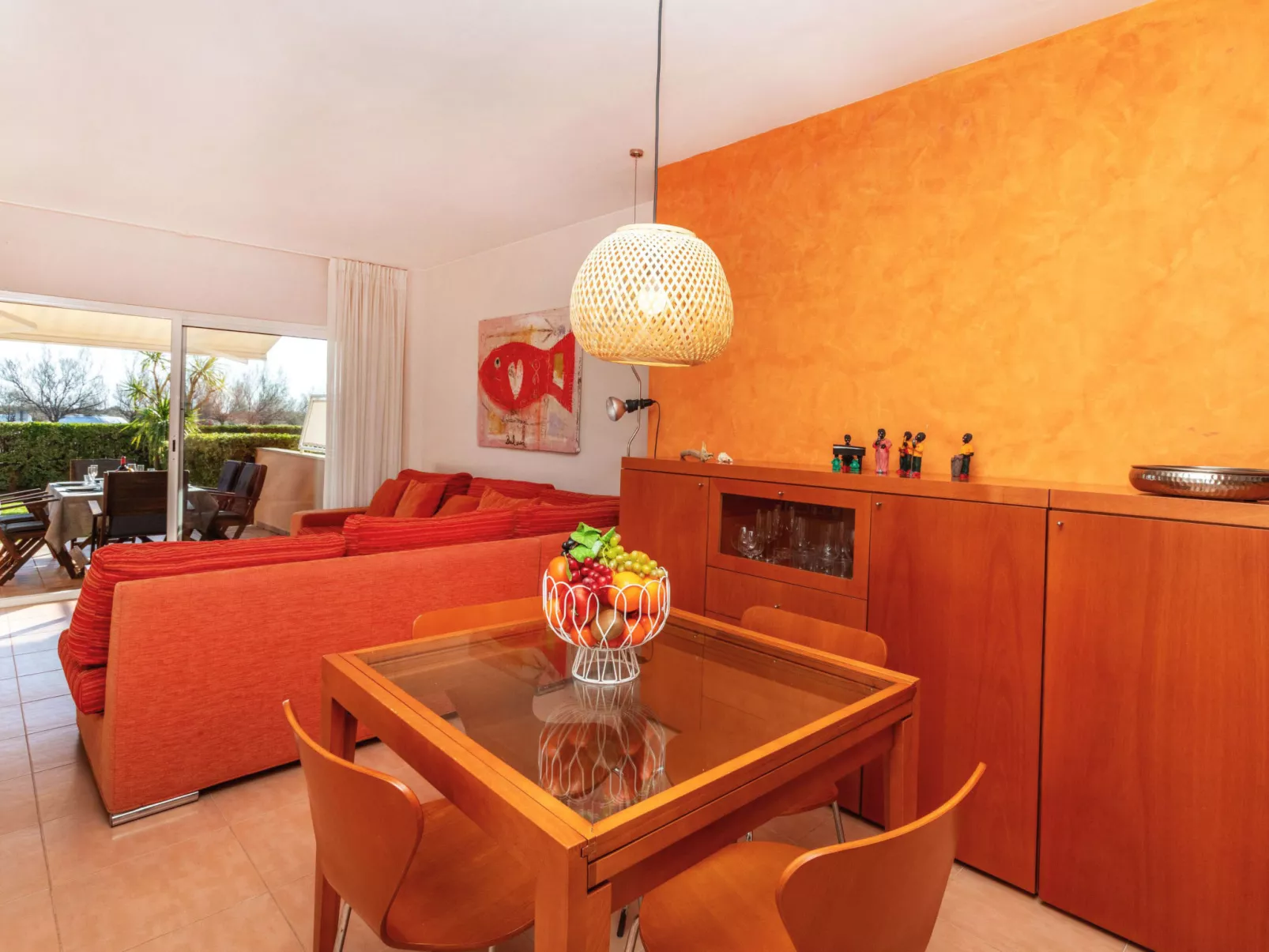 Port Pals with garden terrace-Inside