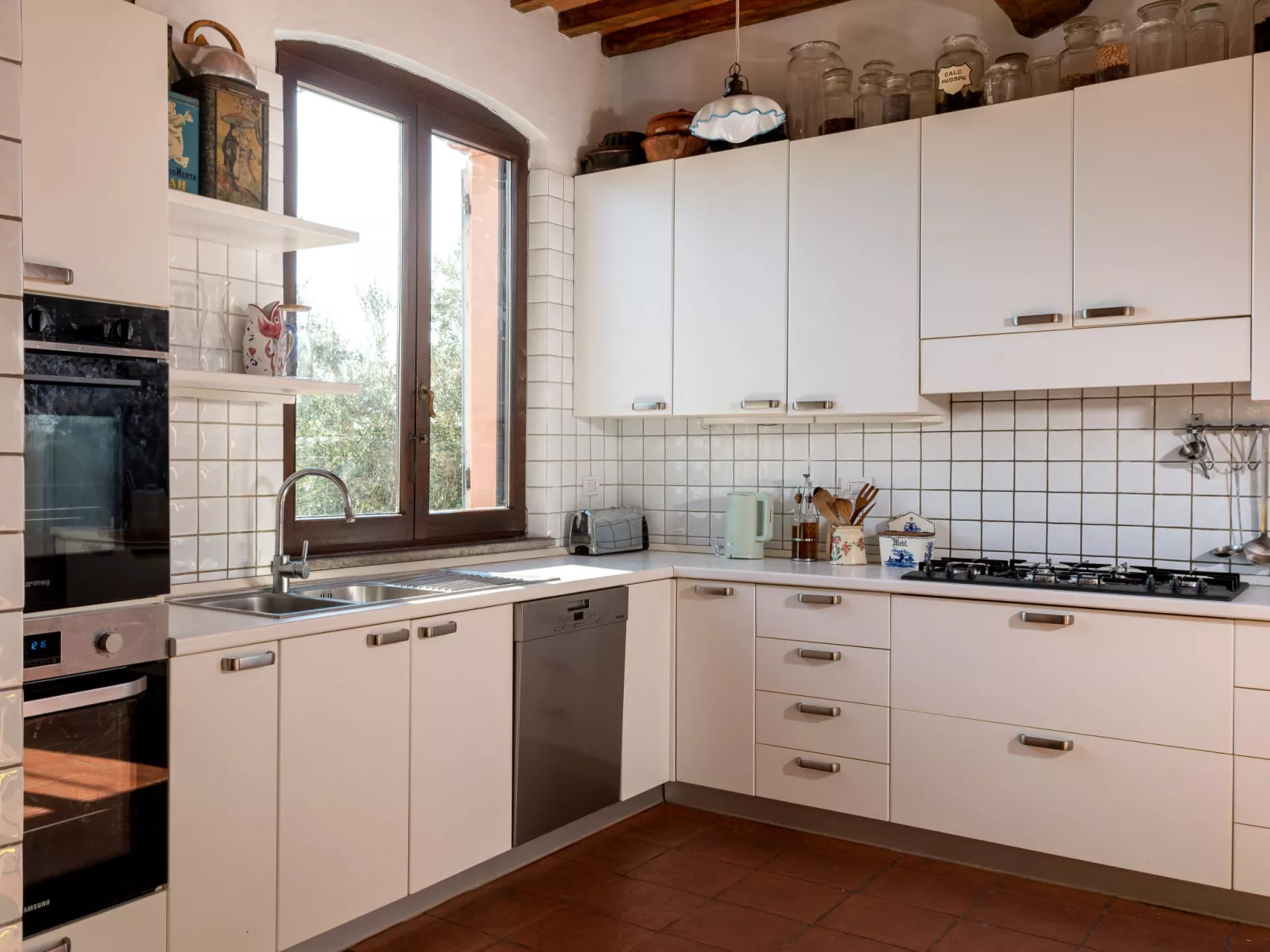 Villa Marsiliana-Inside