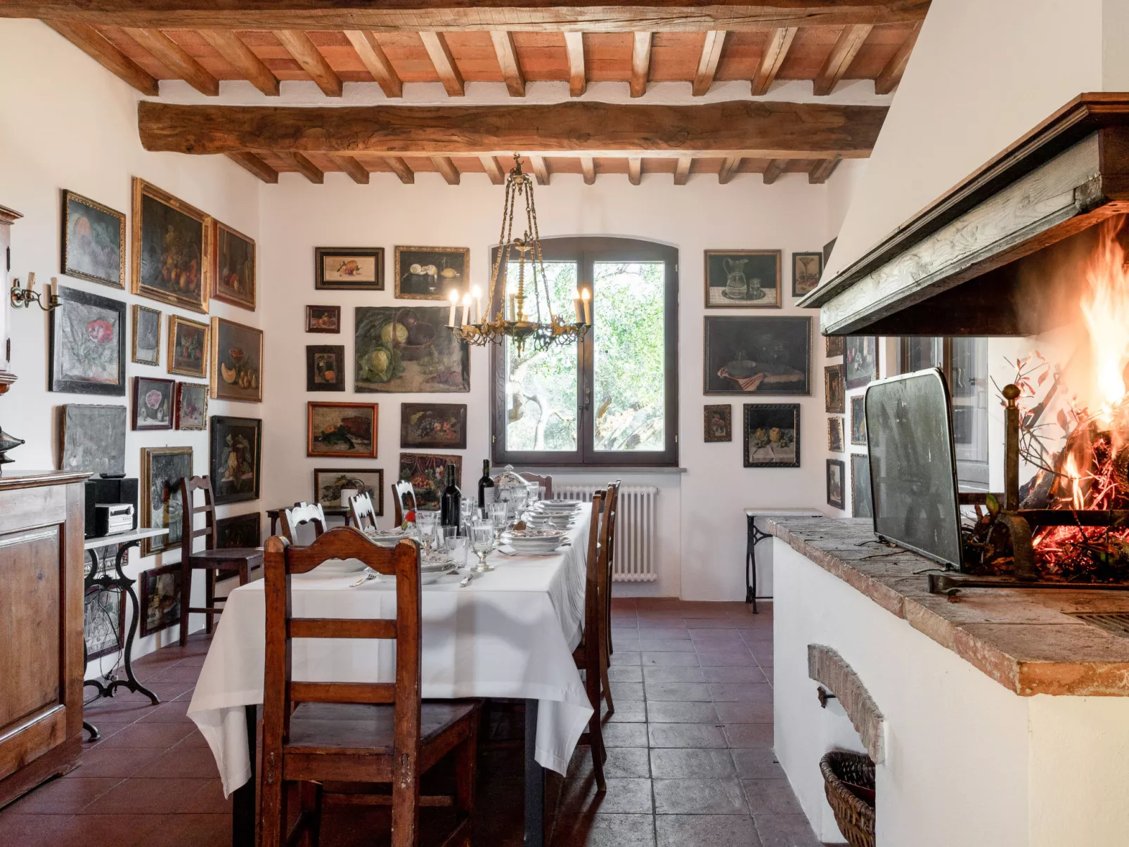 Villa Marsiliana-Inside