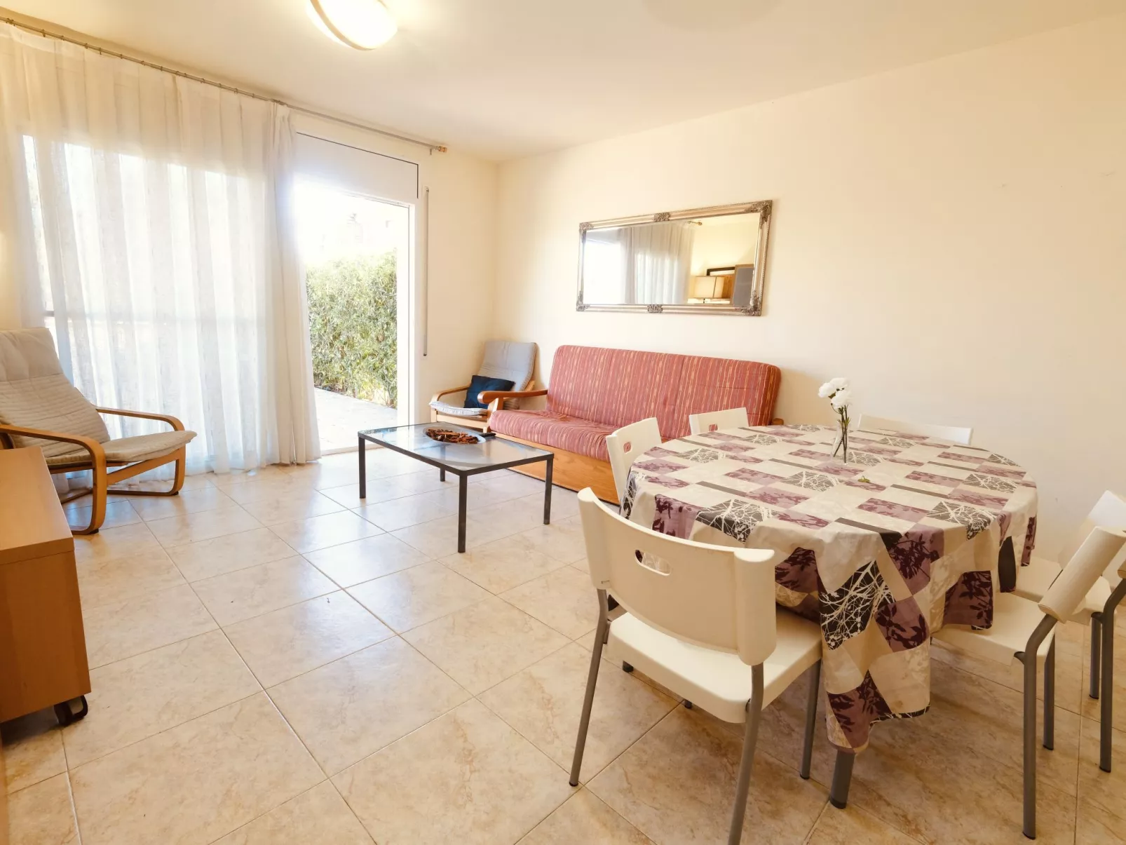 Residencial Golden Beach-Drinnen