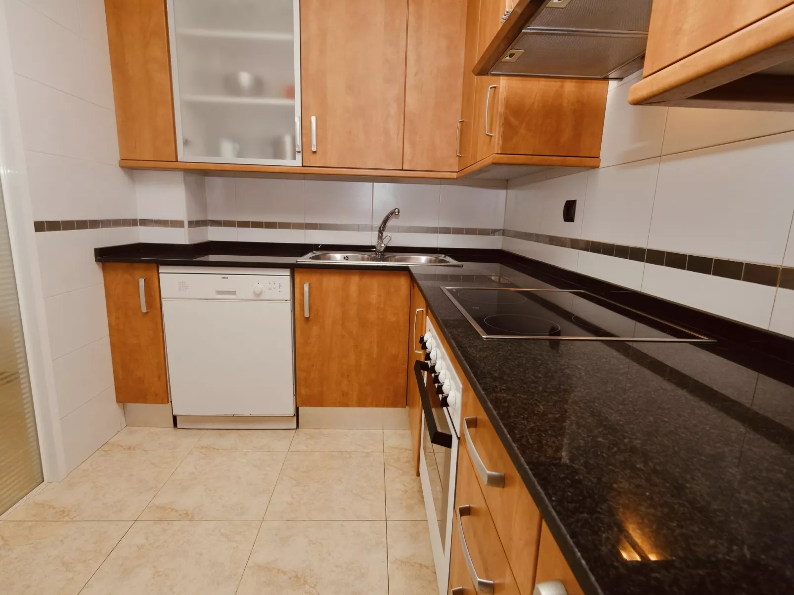 Residencial Golden Beach-Drinnen