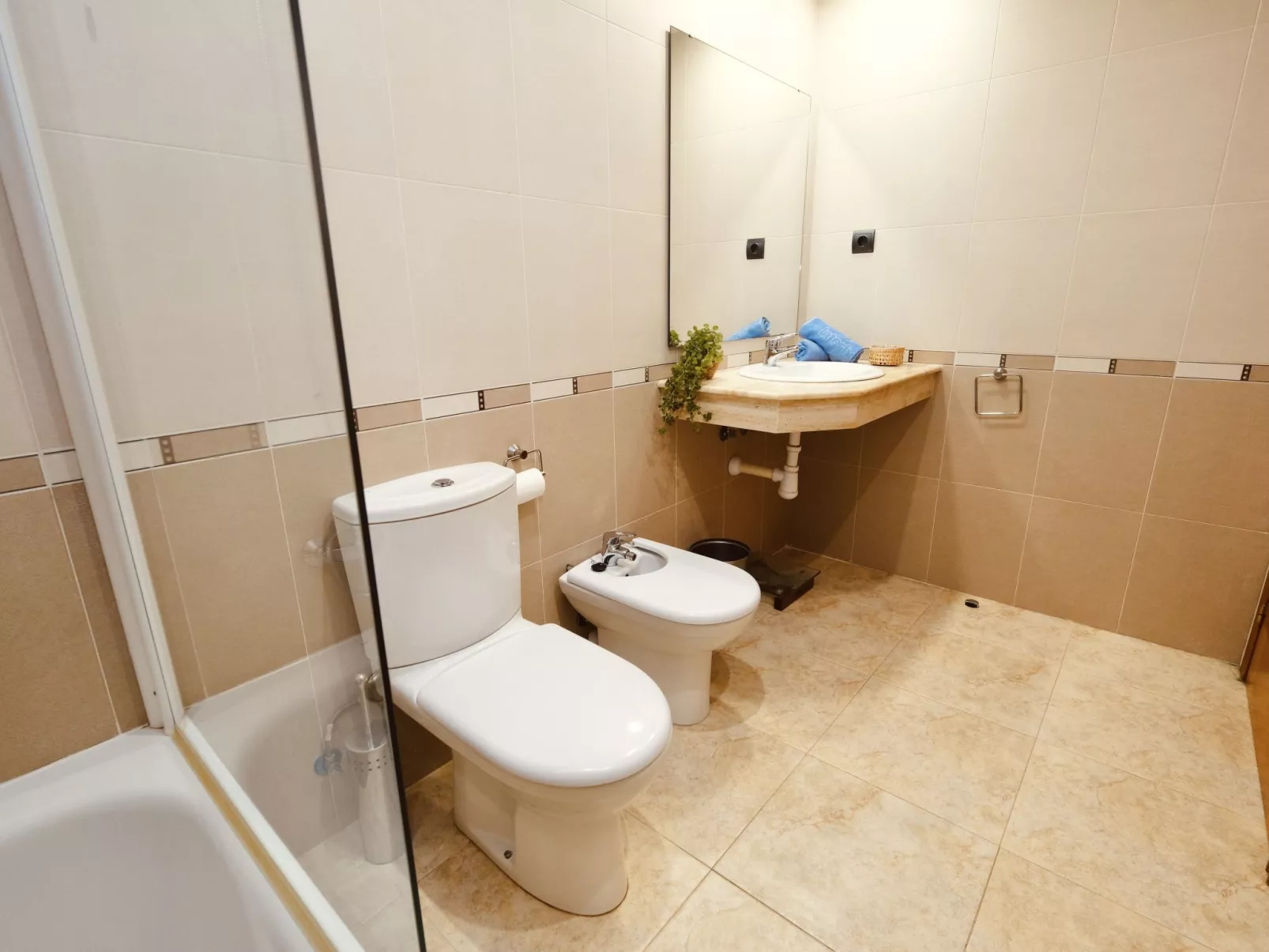 Residencial Golden Beach-Drinnen