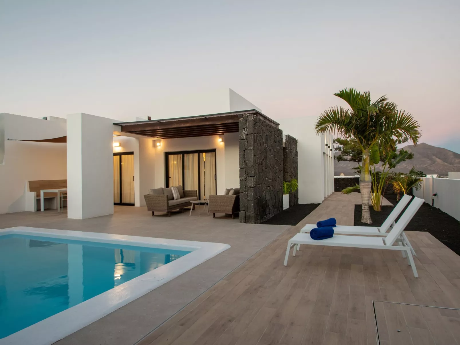 Villa Iris-Outside