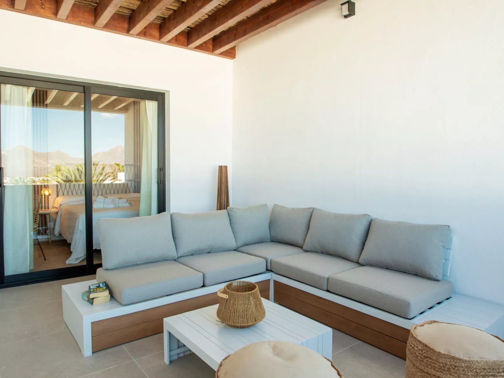 Villa Iris-Outside