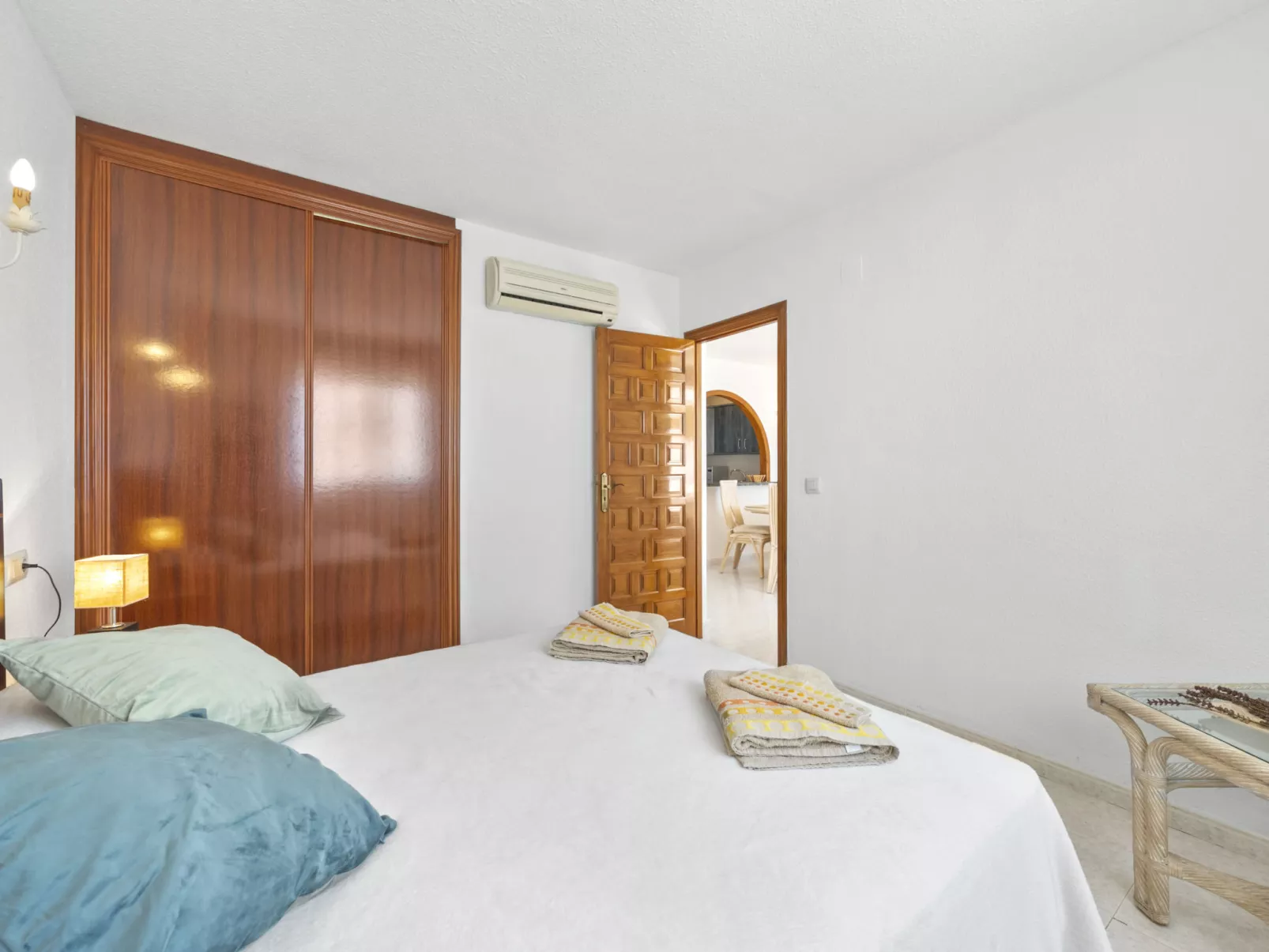 Las Brisas-Inside
