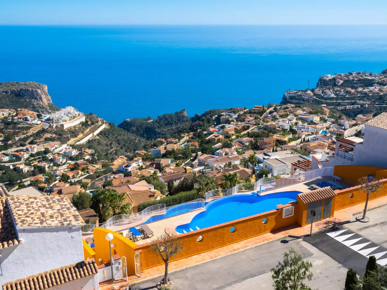 Las Brisas-Inside