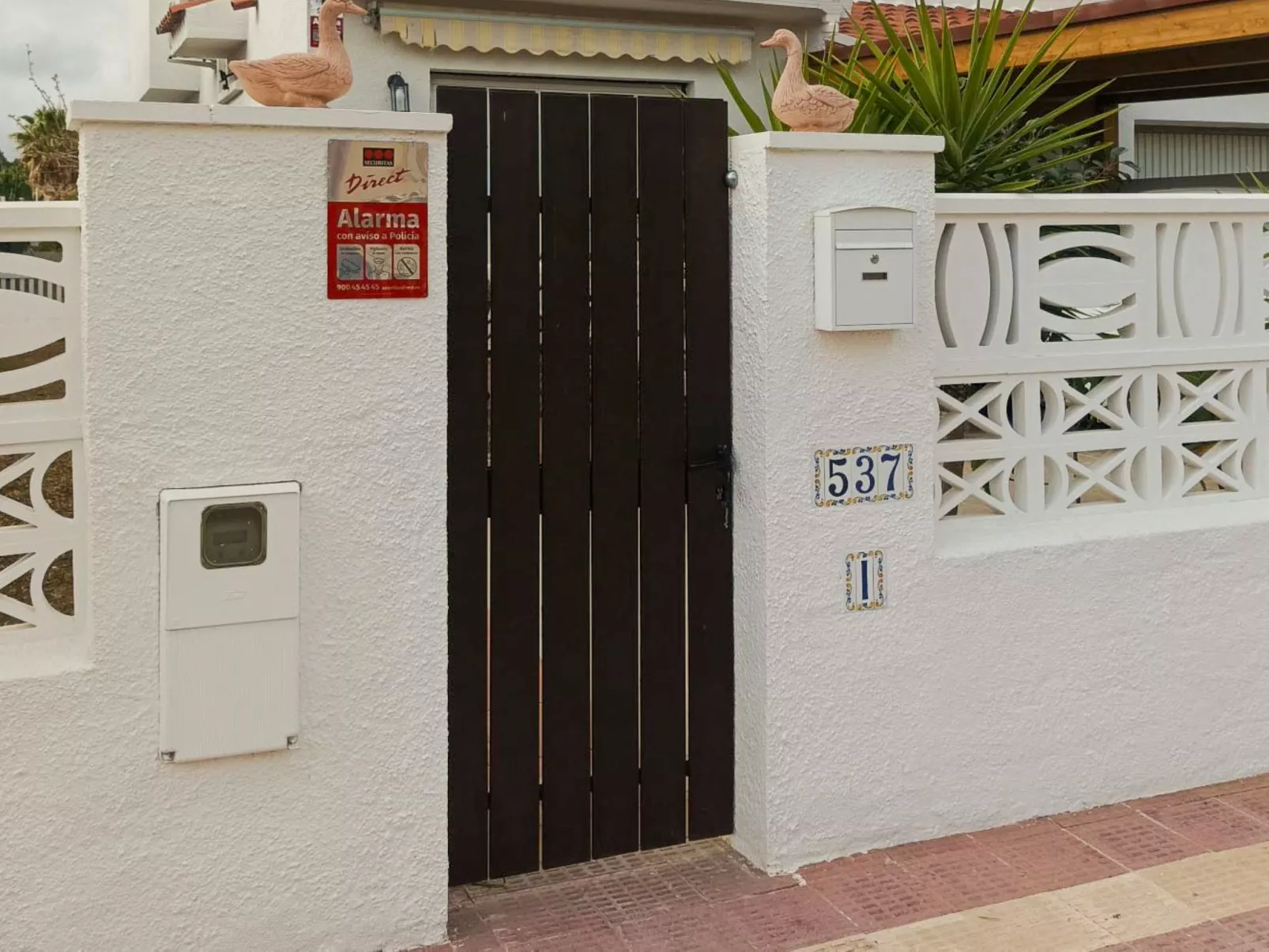 Villa Angeles-Outside