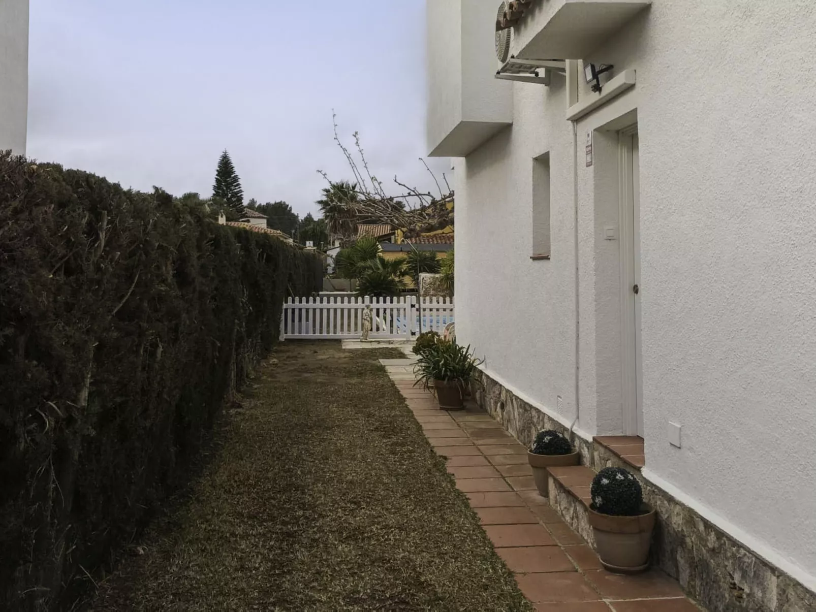 Villa Angeles-Outside
