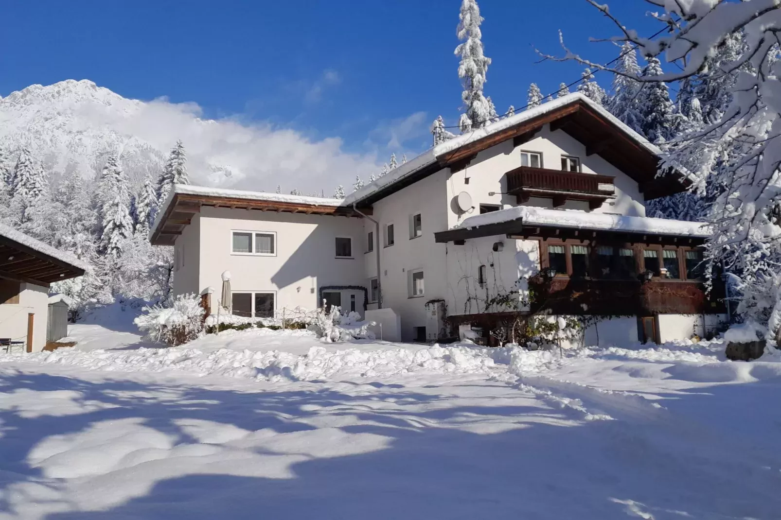 Rosemarie Groß-Exterior winter
