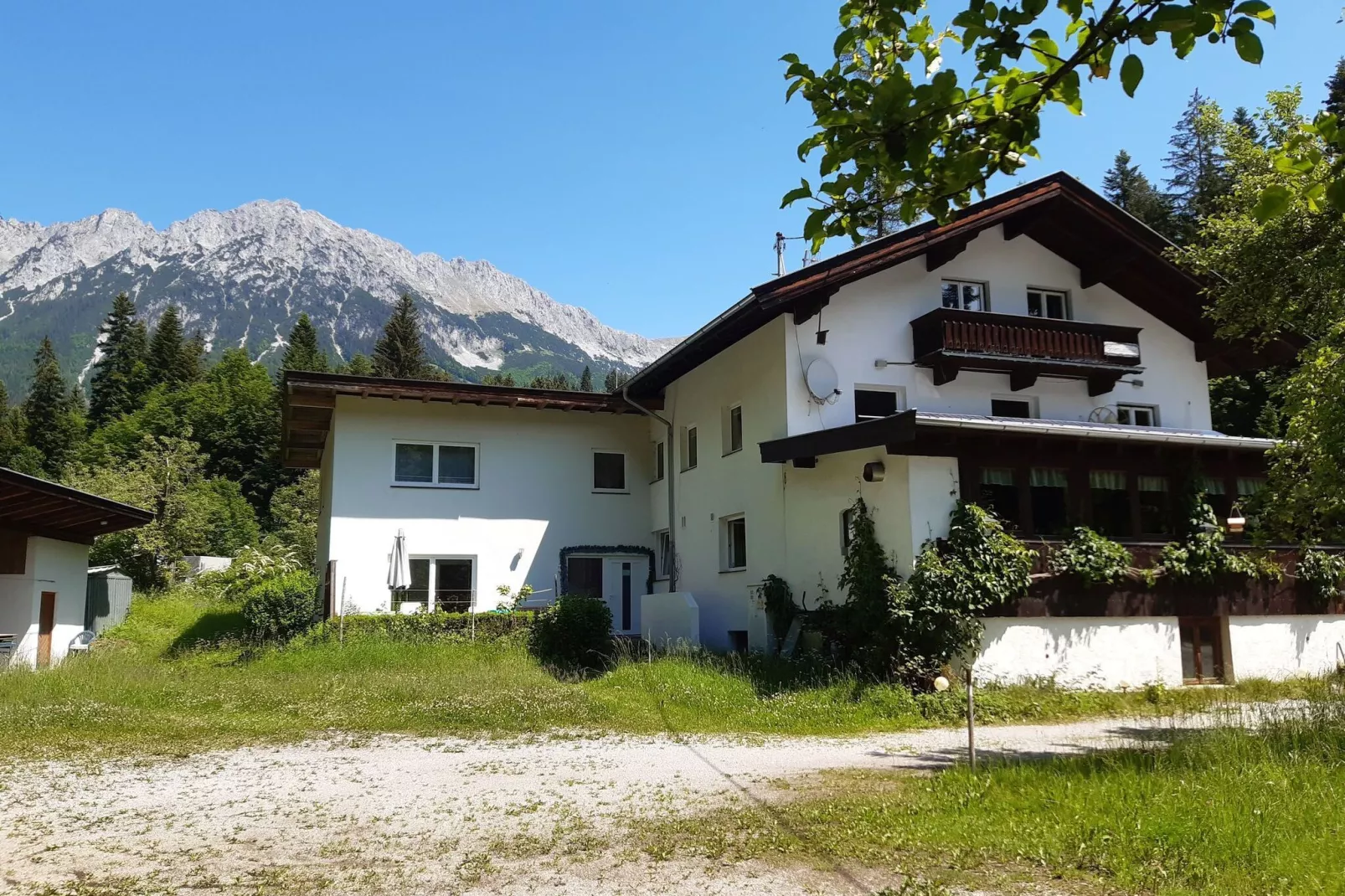 Rosemarie Groß-Exterior summer