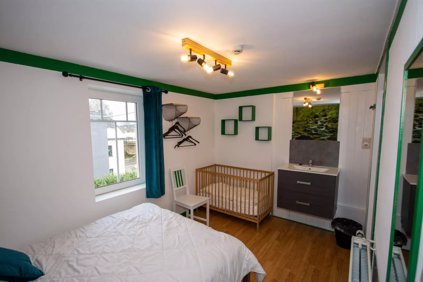 Entre amis 8 personnes-Chambre