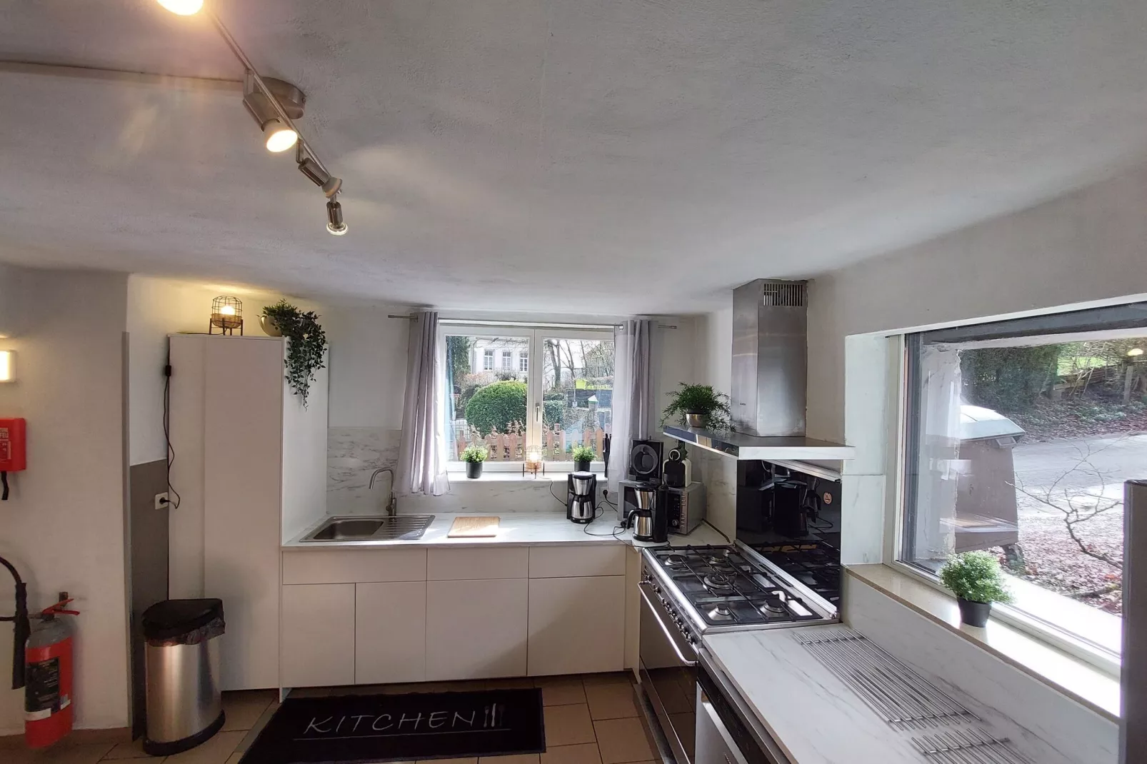 Le Noyer-Kitchen