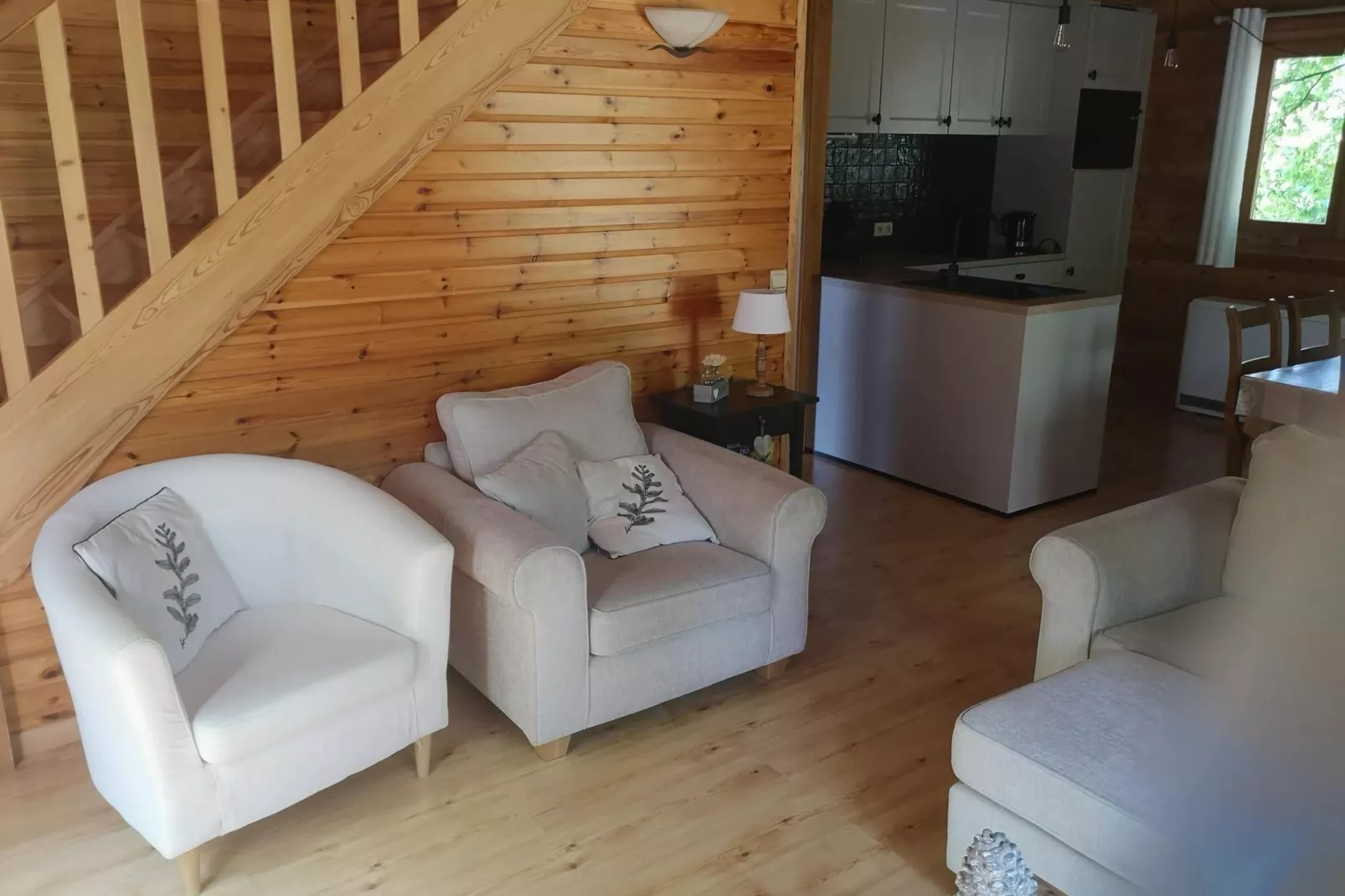L'Heureux Rêve-Living room