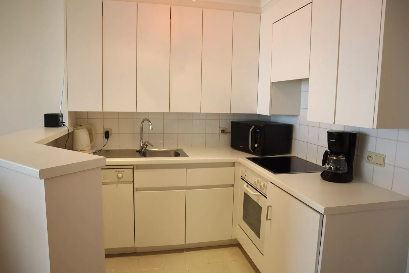SCORPIO BI 403-Kitchen